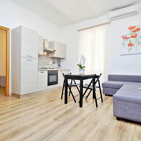 Holiday Rental San Lorenzo District Рим Екстер'єр фото