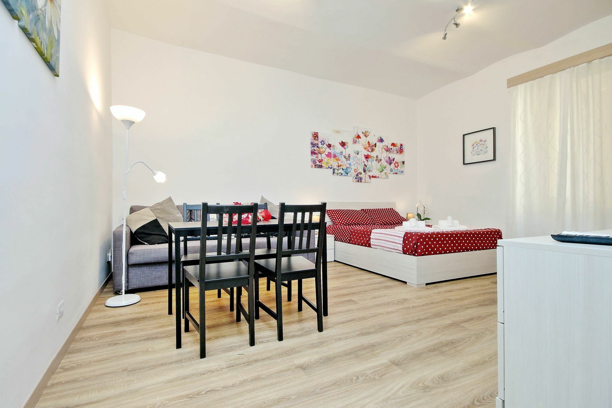 Holiday Rental San Lorenzo District Рим Екстер'єр фото